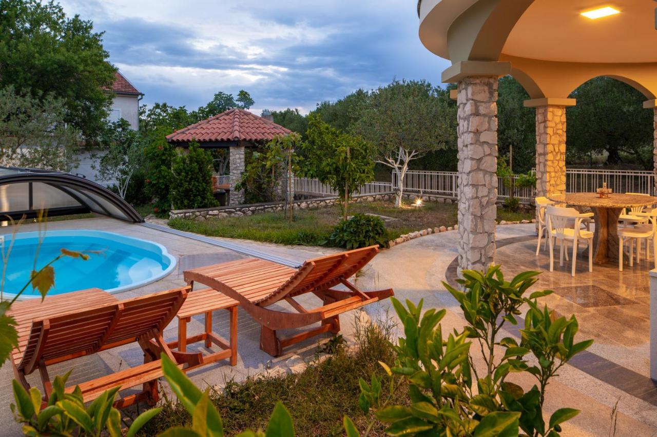 Willa Lusi House Sveti Filip i Jakov Zewnętrze zdjęcie