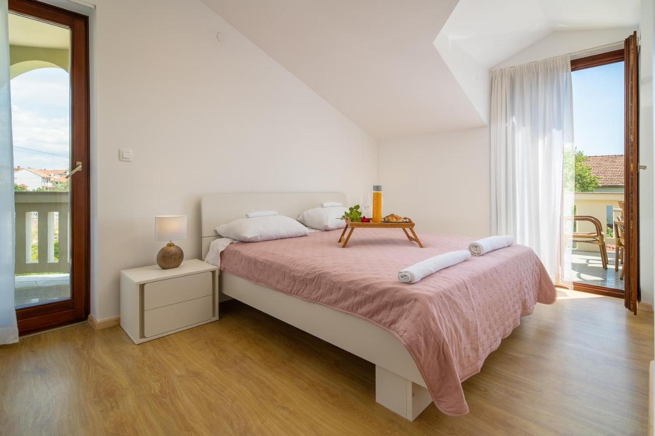 Willa Lusi House Sveti Filip i Jakov Zewnętrze zdjęcie