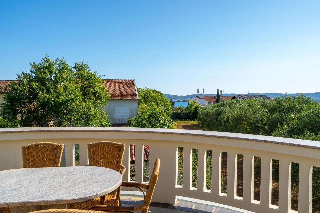 Willa Lusi House Sveti Filip i Jakov Zewnętrze zdjęcie