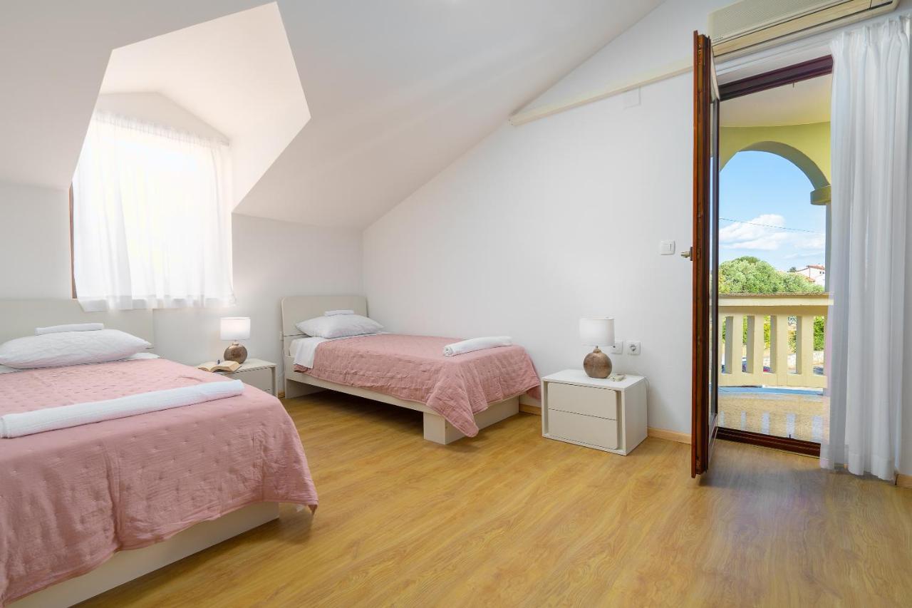 Willa Lusi House Sveti Filip i Jakov Zewnętrze zdjęcie