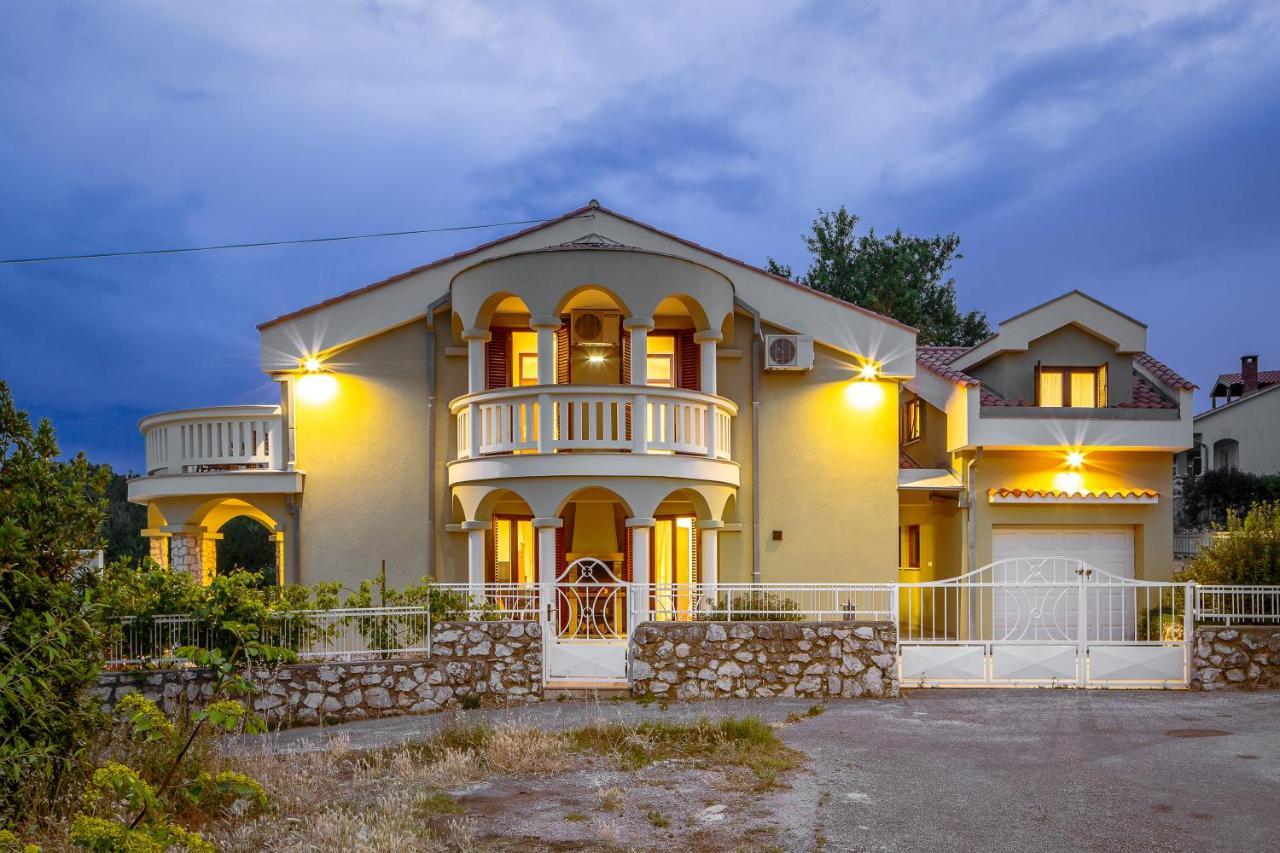 Willa Lusi House Sveti Filip i Jakov Zewnętrze zdjęcie